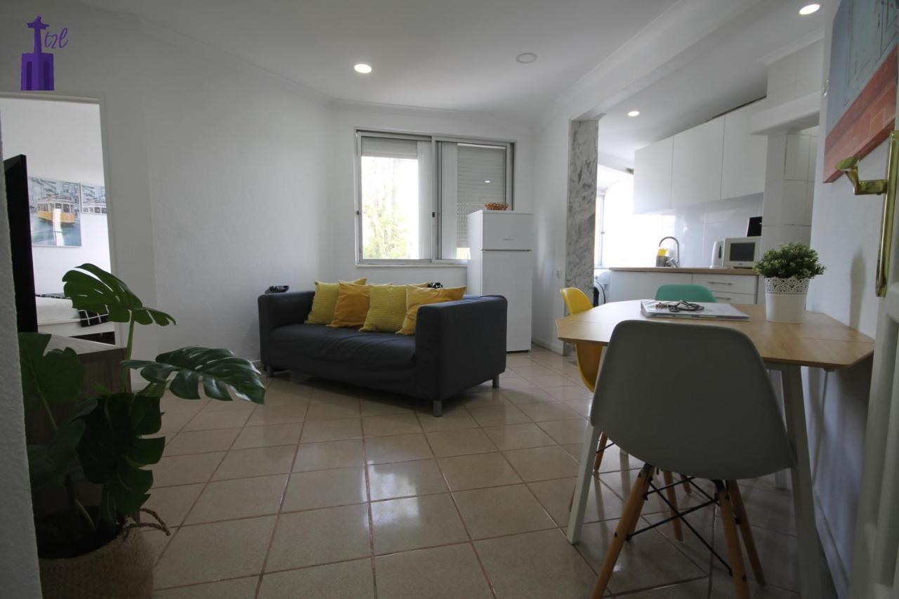 Lisbon South Apartment מראה חיצוני תמונה